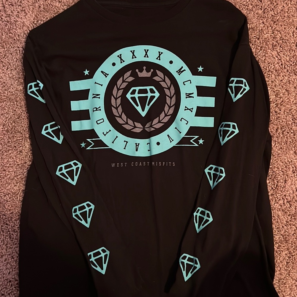 Fifth Sun Diamond Long-Sleeve